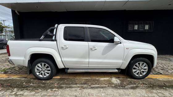 VOLKSWAGEN AMAROK 2.0 HIGHLINE 4X4 CD 16V TURBO INTERCOOLER DIESEL 4P AUTOMÁTICO VOLKSWAGEN AMAROK 2.0 HIGHLINE 4X4 CD 16V TURBO INTERCOOLER DIESEL 4P AUTOMÁTICO